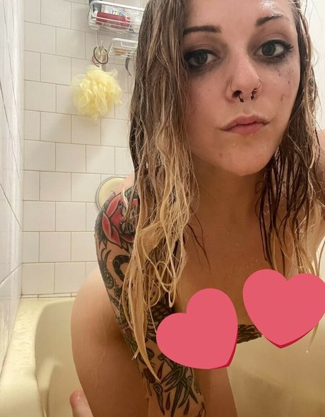 Alliekazam modèle adulte img