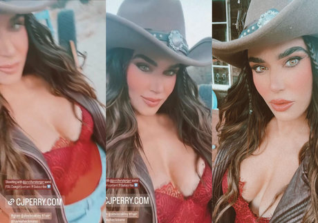 chatte dégoulinante et humide onlyfans érotique exclusif images