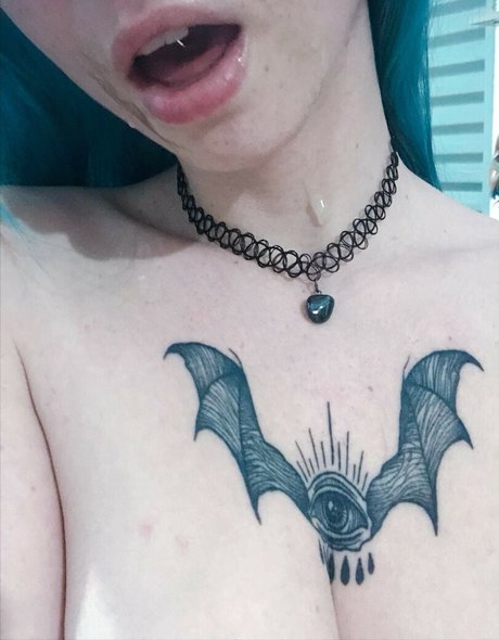 Ellen Natalia étoile gratuite galeries