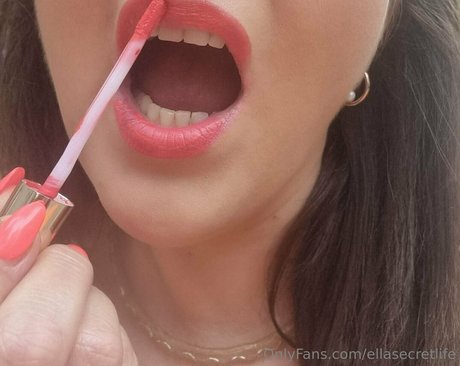 ellasecretlife modèle gratuit archive