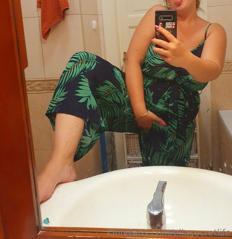 ellasecretlife belle star du porno photo