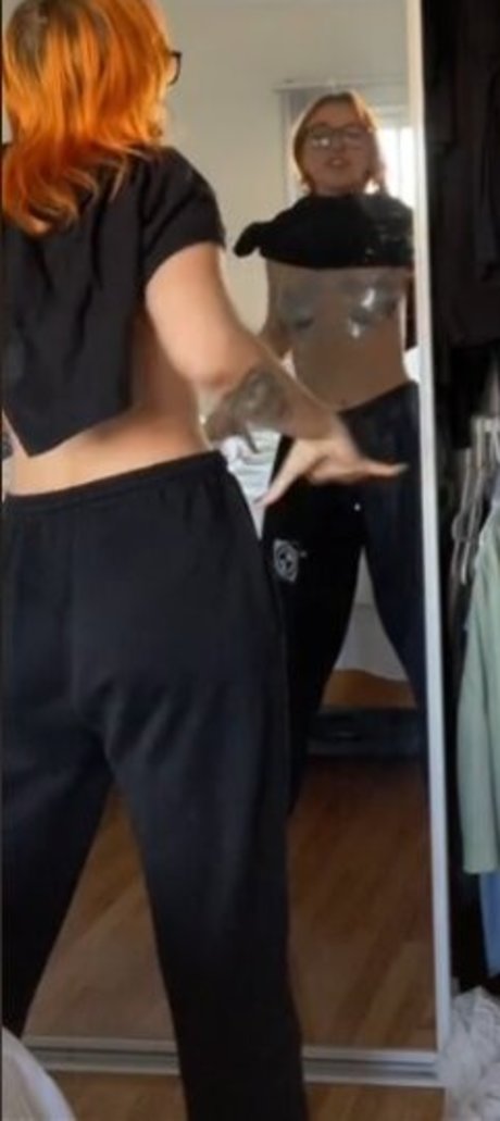 Cami Petyn étoile gratuite des photos