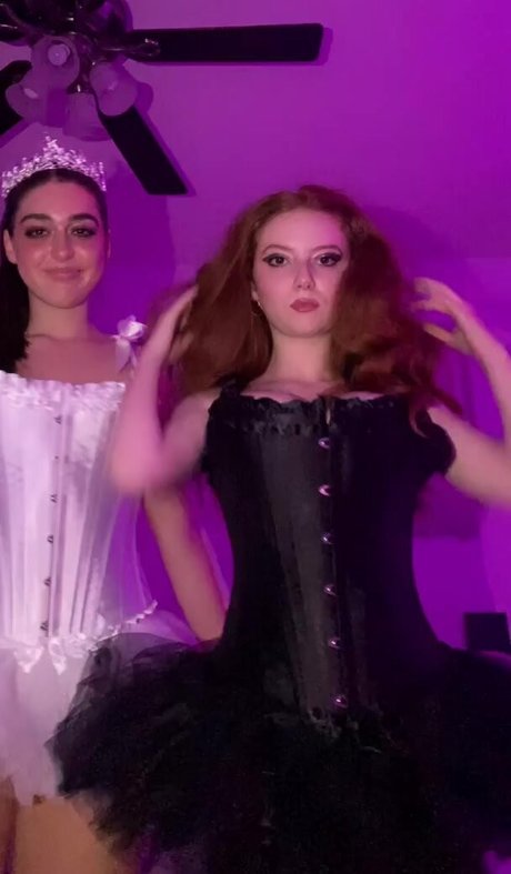 Francesca Capaldi modèle hd photos