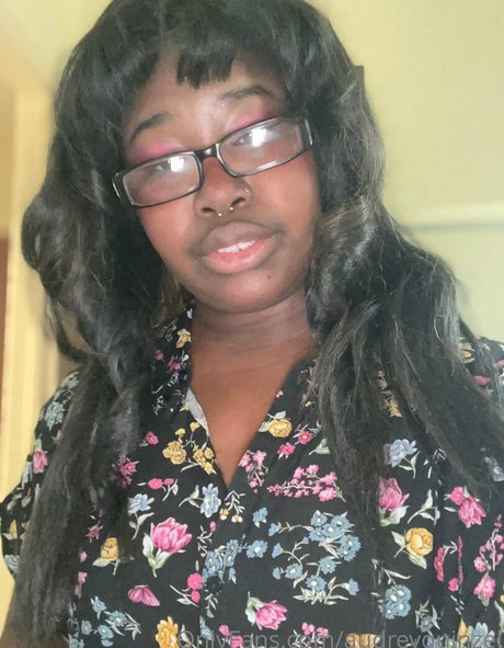 audreyquinzel étoile érotique image