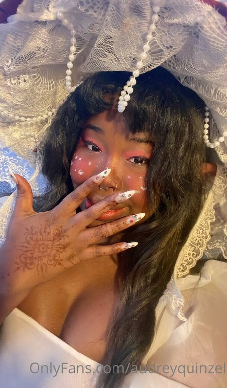 audreyquinzel nus de stars du porno img