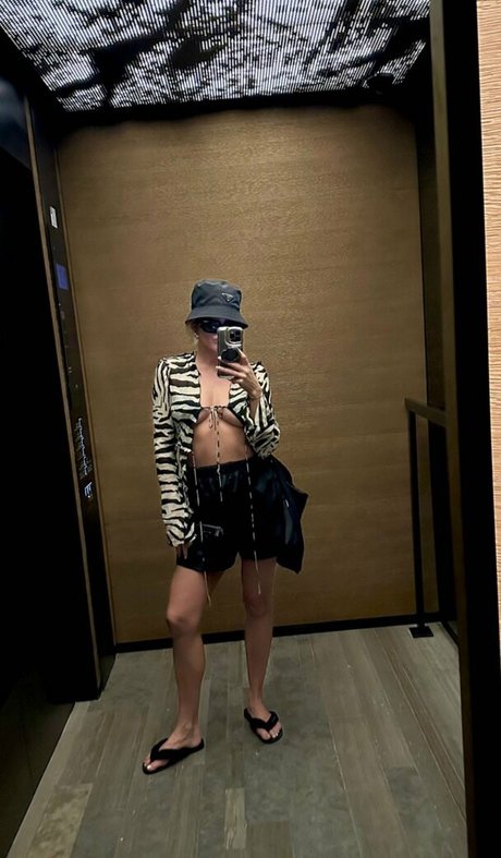 Ashley Roberts étoile xxx des photos