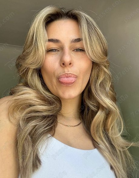 Shannon Langdon star du porno en haute qualité des photos