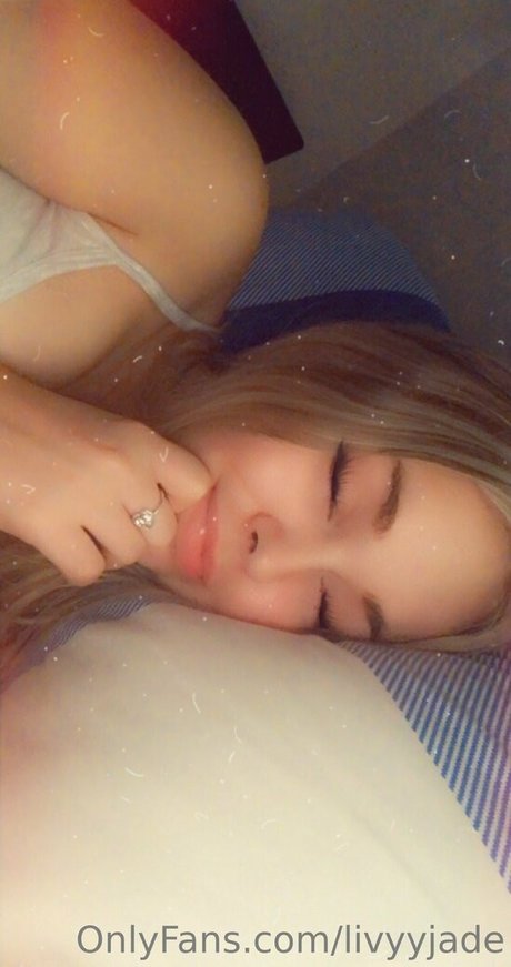 livyyjade star du porno gratuit des photos