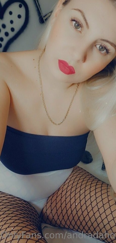 andradahot étoile de l'art des photos