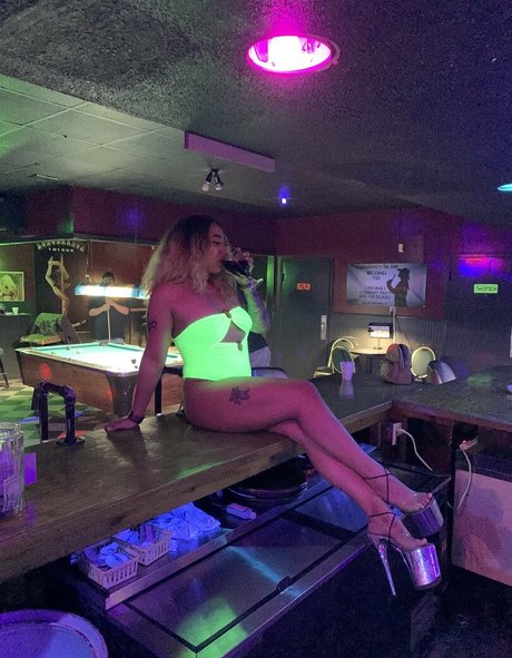 nadia bynature étoile hd image