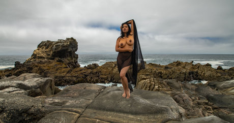 Devi The Model star du porno belle images