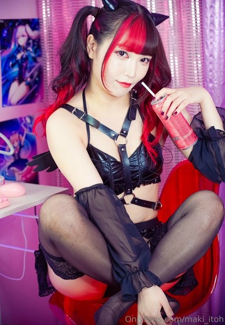 Maki Itoh art de star du porno image