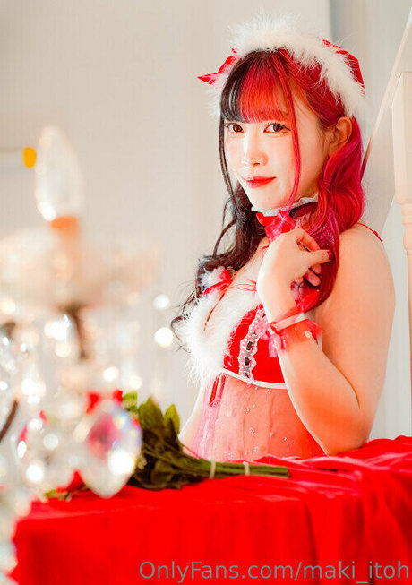 Maki Itoh star du porno sexy des photos