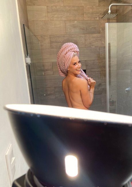 Tania Riquenes actrice de grande qualité image