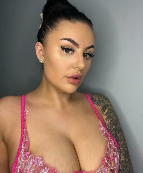 Beckie Holloway beau modèle des photos