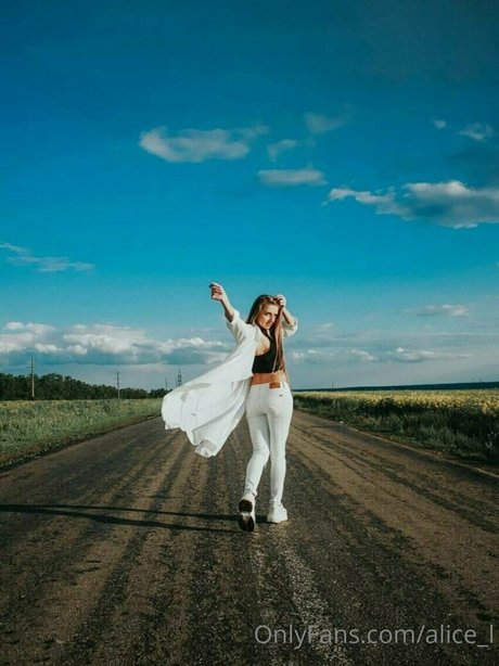 alice l modèle exclusif photo