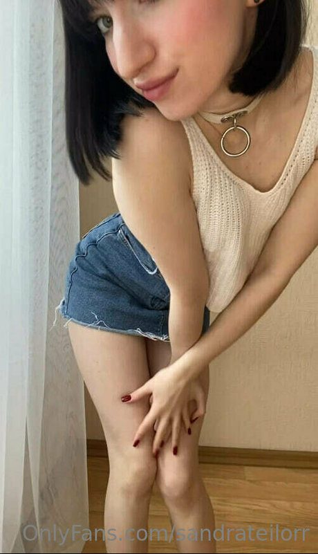 sandrateilorr modèle exclusif images