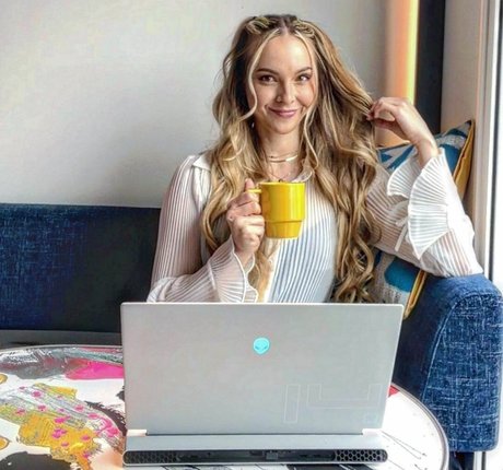 gros seins giclant onlyfans meilleure qualité galeries