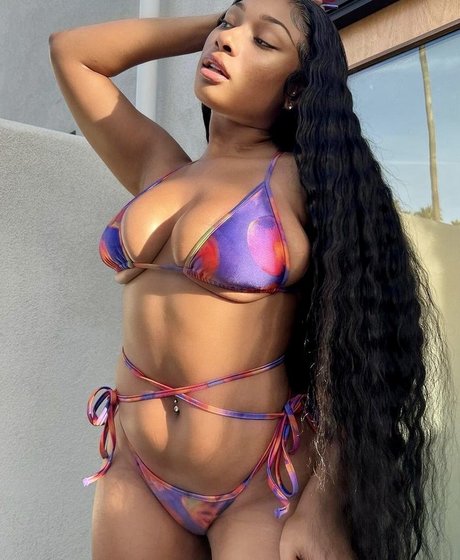 Megan Thee Stallion étoile nue des photos