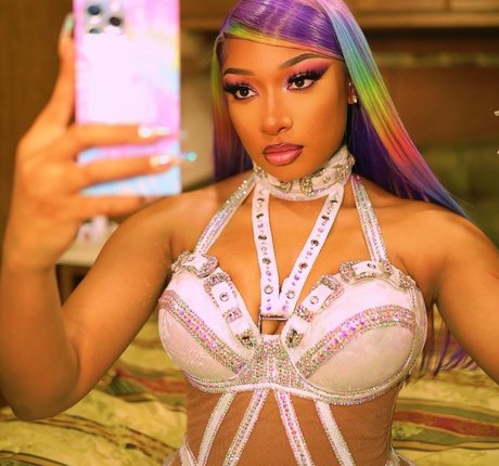 Megan Thee Stallion modèle sympa photos