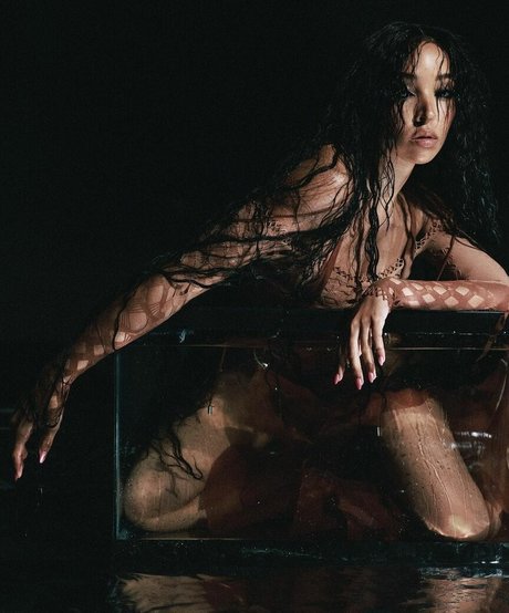 Tinashe actrice érotique des photos