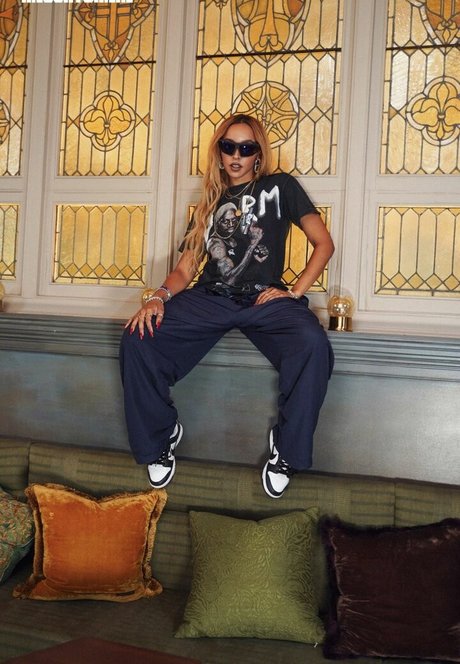 Tinashe actrice libre archive