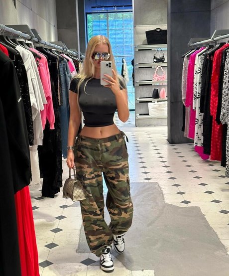 ZiennaEve star du porno exclusive des photos