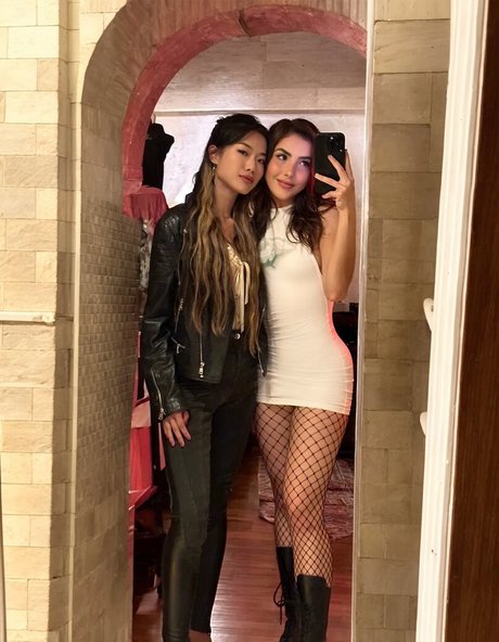 BotezLive modèle de haute qualité images