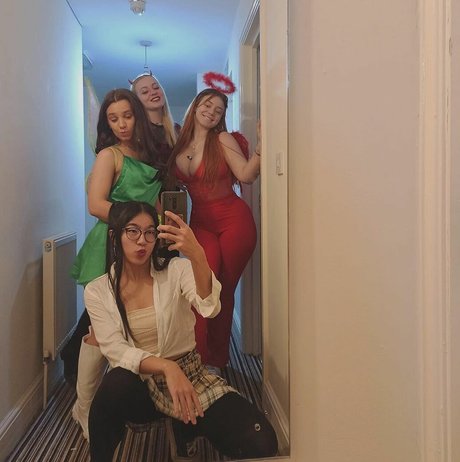 Isabella Dorta modèle sympa galeries