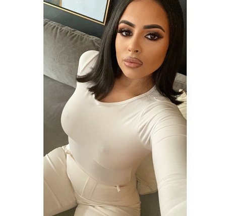 Alexa Attias modèle nu archive