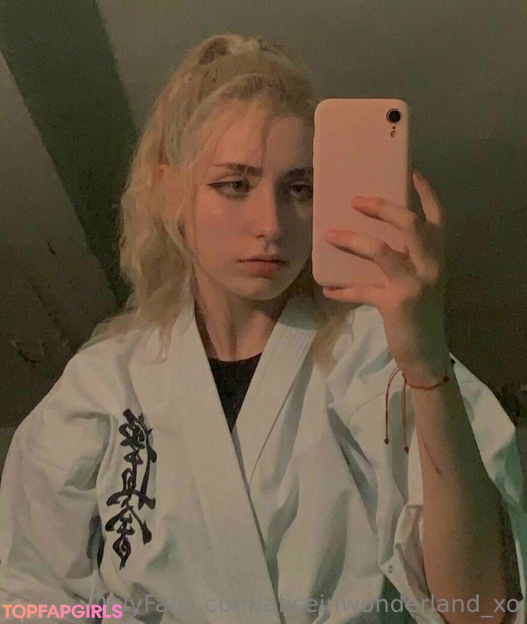 chaton courbé onlyfans porno exclusif galeries