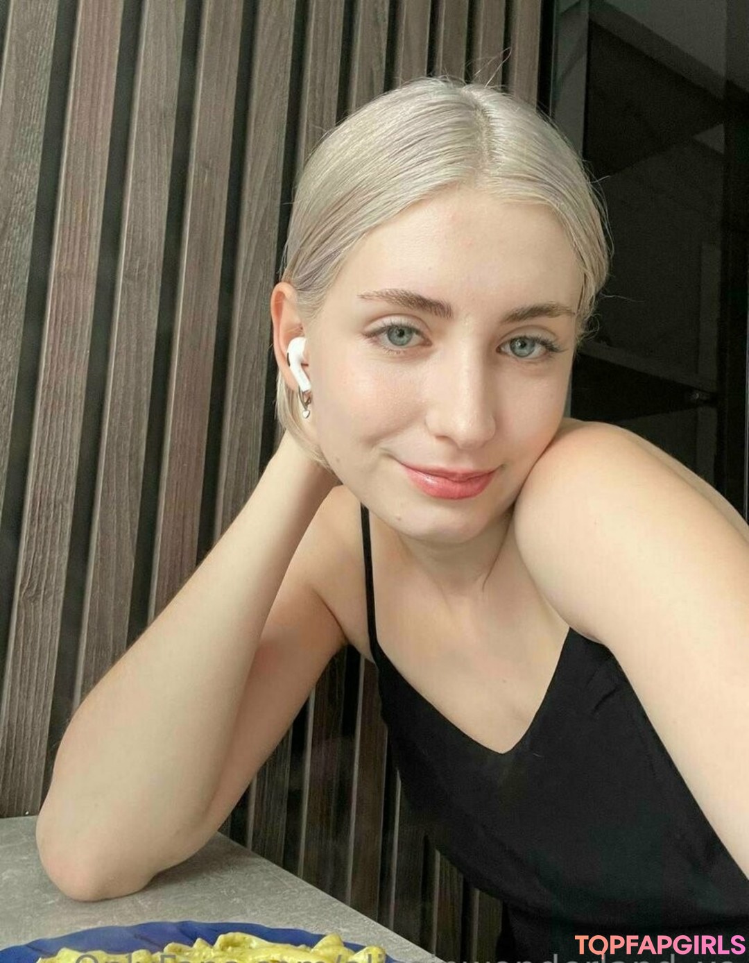 aliceinwonderland xo étoile érotique image