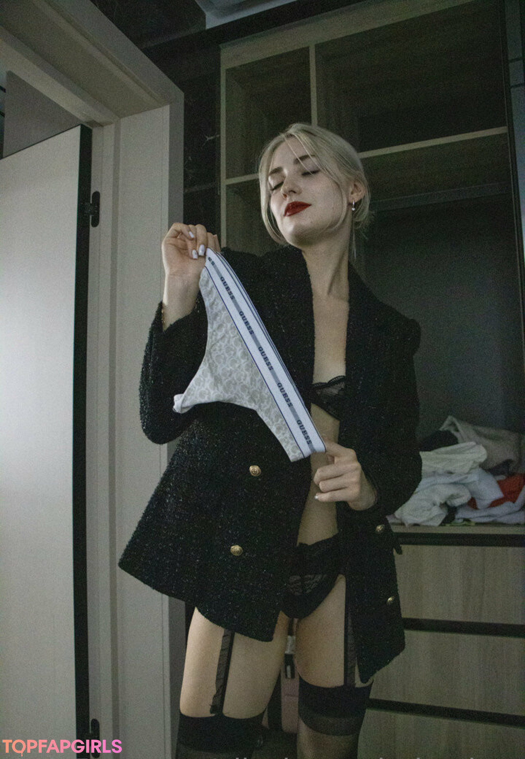 aliceinwonderland xo modèle artistique collection