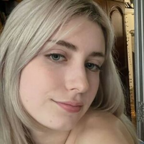 aliceinwonderland xo joli modèle galeries