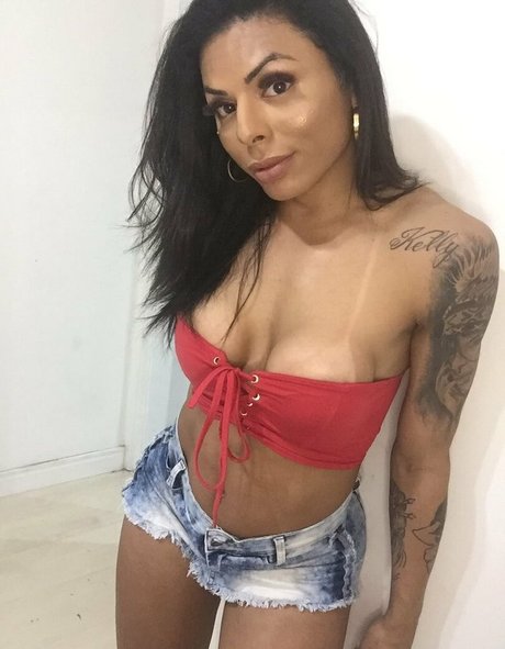 emilysales19 nus star du porno galerie