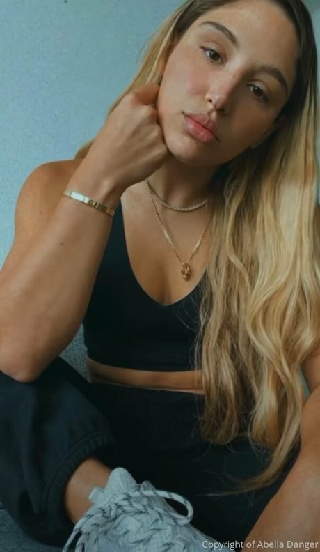 abelladanger modèle xxx galeries
