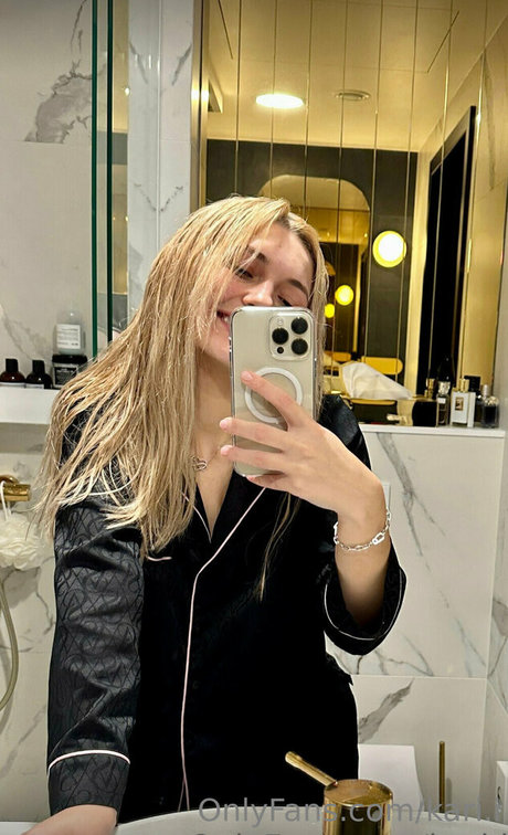 Kari i jolie actrice collection