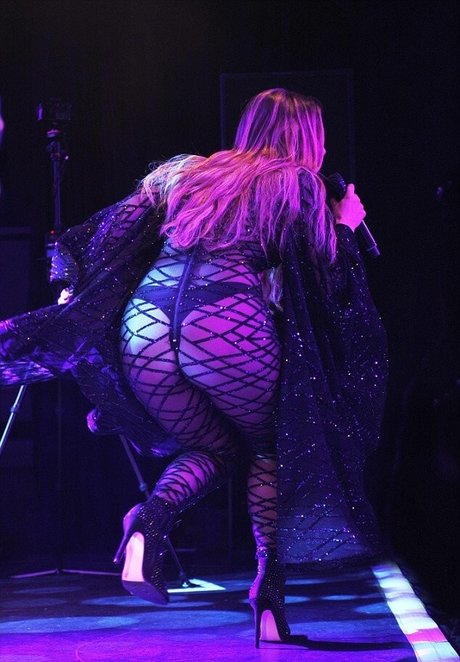 Jojo Levesque star érotique photos