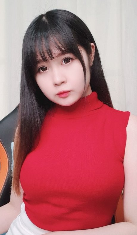 Clarissa Punipun modèle hd collection