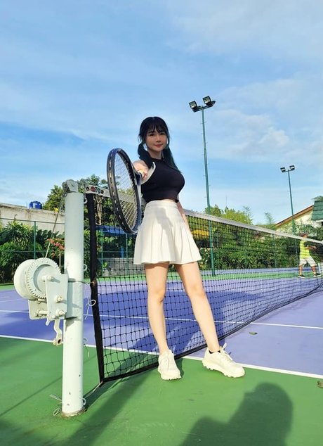 Clarissa Punipun modèle de sexe photo