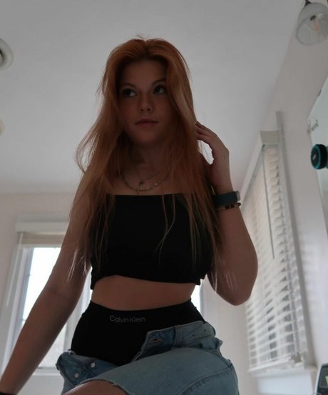 Elsuzannee actrice libre photos