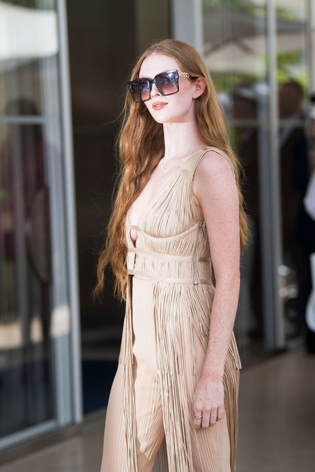 Larsen Thompson modèle pornographique image