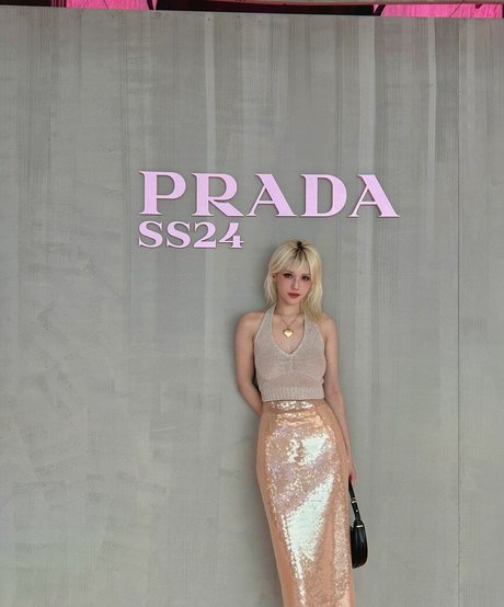 Jeon Somi star du porno xxx collection