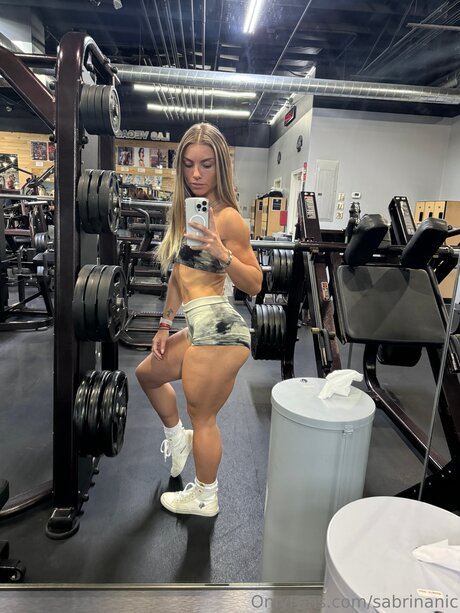 milf athlétique onlyfans chaud nu image