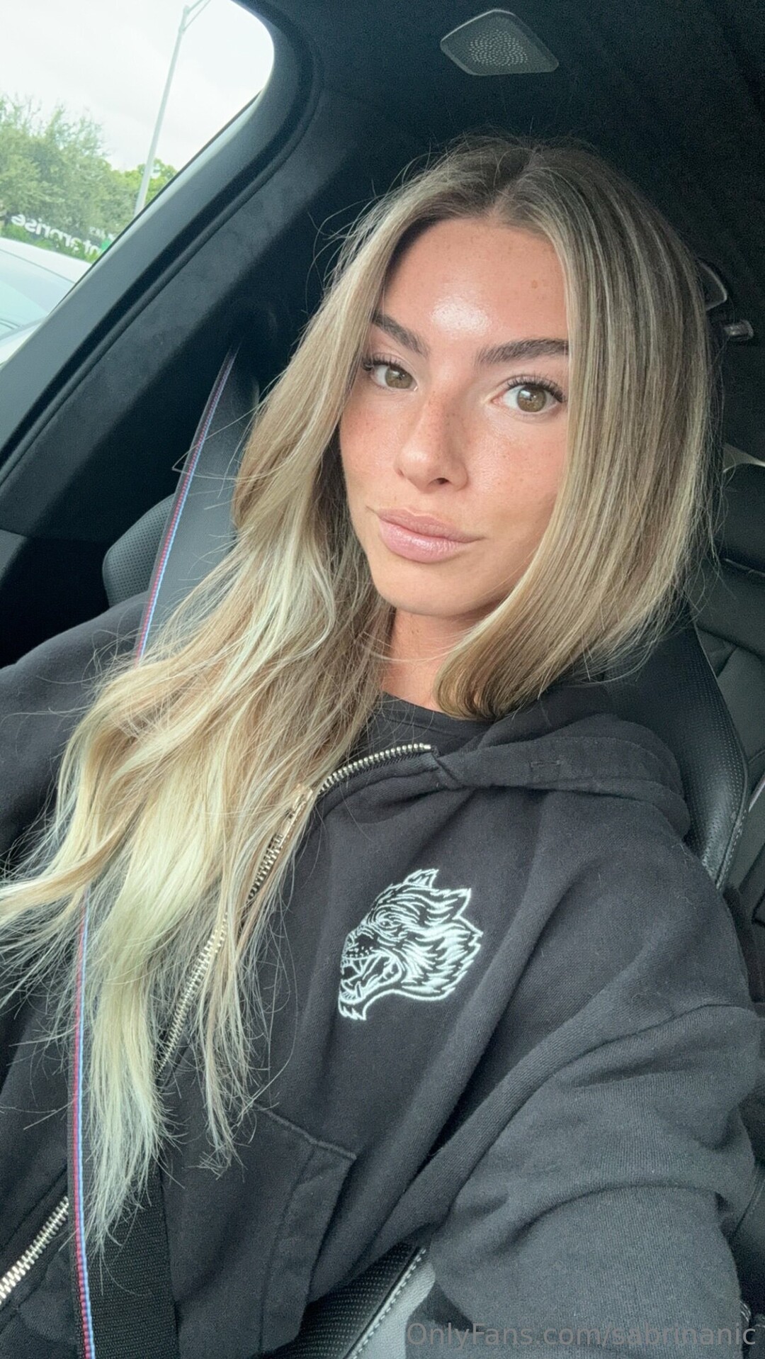 Sabrinanic actrice de grande qualité images