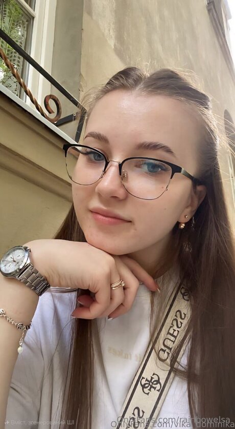 Rainbowelsa actrice de sexe photos