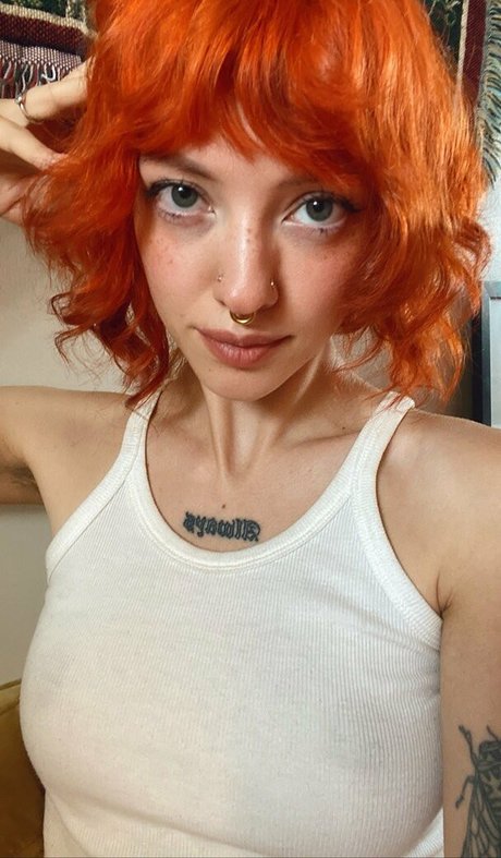 Pleasequietdown modèle parfait des photos