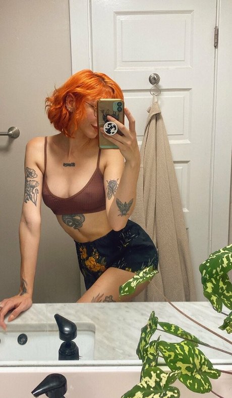 Pleasequietdown star pornographique collection