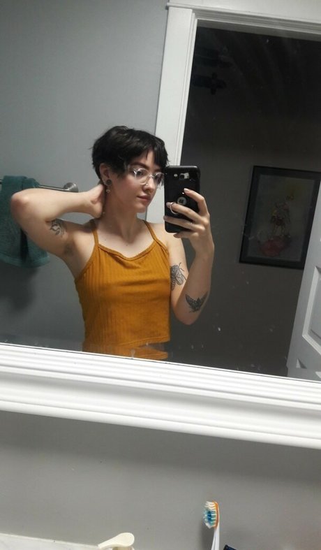 Pleasequietdown mannequin galeries