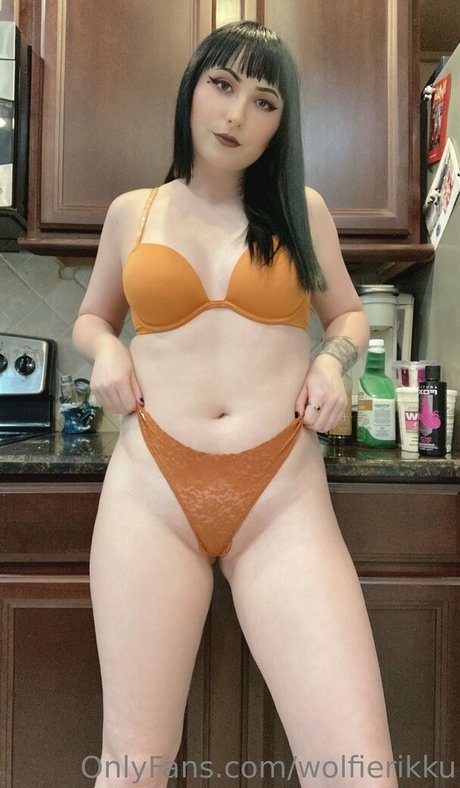 pom-pom girl blonde onlyfans jolis nus galeries